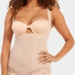 MAGIC Bodyfashion Super Control Body Latte Vrouwen - Maat L