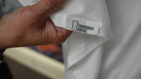 ConfidenceForAll® Dames Premium Anti Zweet Shirt Met Ingenaaide Okselpads - Zijdezacht Modal En Verkoelend Katoen - Maat S Zwart 4 ConfidenceForAll® Dames Premium Anti Zweet Shirt Met Ingenaaide Okselpads - Zijdezacht Modal En Verkoelend Katoen - Maat S Zwart - Afbeelding 2