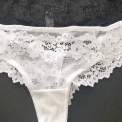 Merkloos Vrouw Kant Ondergoed - Zwart&Wit Strings - Gratis Vervoer- Kanten Lingerie - Transparante Thong Uitgehold - Maat XL -Badmode Verkoop 550x309 30
