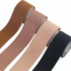 Boob Tape - Inclusief 2 Nipple Covers/Tepelstickers - Borst Tape - Bra Tape - Boob Lift Tape - Beige - 5 Meter Lang - 5 CM Breed - Plak BH 20 Boob Tape - Inclusief 2 Nipple Covers/Tepelstickers - Borst Tape - Bra Tape - Boob Lift Tape - Beige - 5 Meter Lang - 5 CM Breed - Plak BH -Badmode Verkoop 550x498