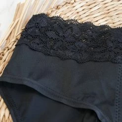 Bamboozy Menstruatie Ondergoed 4-laags Mid-Heup Maat XL 42-44 Zwart Period Underwear Duurzaam Menstrueren Incontinentie Zero Waste Daisy -Badmode Verkoop 550x550 266