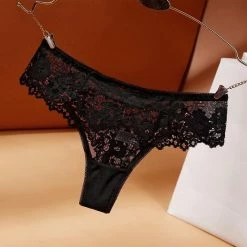 Merkloos Vrouw Kant Ondergoed - Zwart&Wit Strings - Gratis Vervoer- Kanten Lingerie - Transparante Thong Uitgehold - Maat XL -Badmode Verkoop 550x550 308
