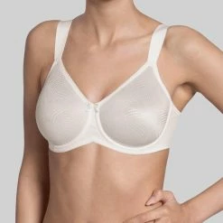 Triumph Essential Minimizer WX Beha - Smooth Skin - Maat D95