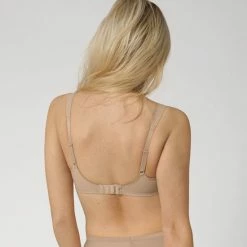 Triumph Essential Minimizer WX Beha - Smooth Skin - Maat D95 -Badmode Verkoop 550x611 67