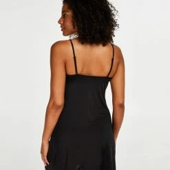 Hunkemöller Gladmakende Onderjurk - Level 1 - Maat M -Badmode Verkoop 550x660 37