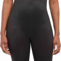 Spanx Thistincts 2.0 High Waisted Mid Thigh Short - Zwart - Maat L 19 Spanx Thistincts 2.0 High Waisted Mid Thigh Short - Zwart - Maat L -Badmode Verkoop 550x763 3